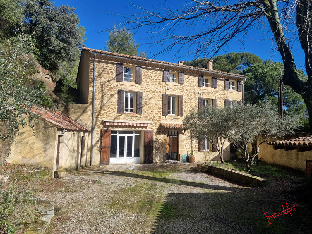 Maison à VAISON-LA-ROMAINE