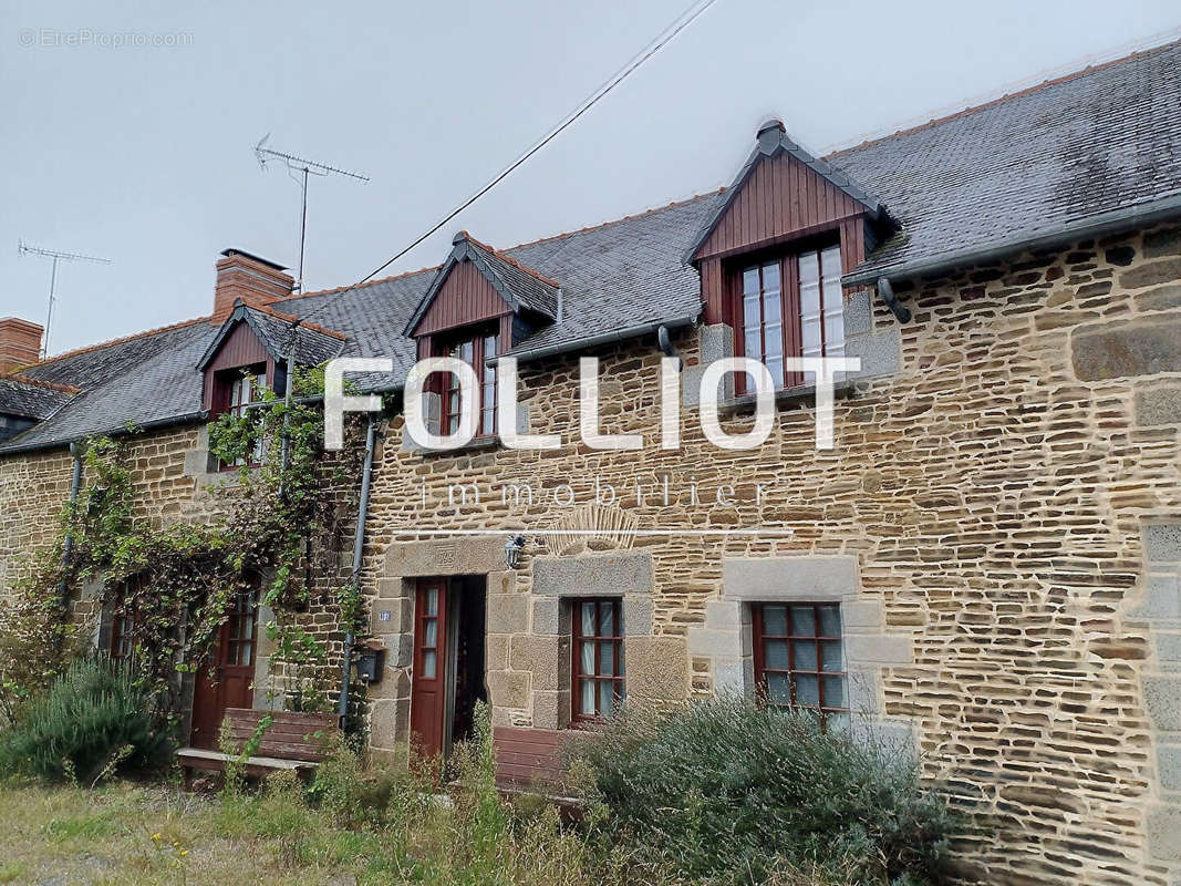 Maison à SAINT-OUEN-LA-ROUERIE