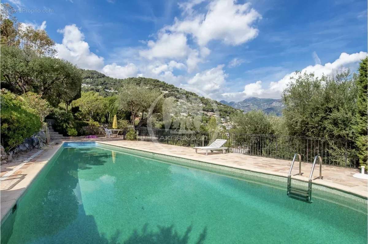 Maison à ROQUEBRUNE-CAP-MARTIN