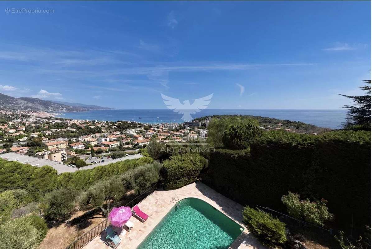 Maison à ROQUEBRUNE-CAP-MARTIN