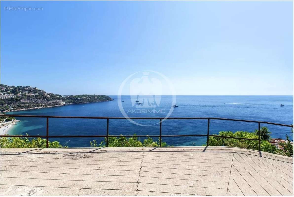 Appartement à ROQUEBRUNE-CAP-MARTIN