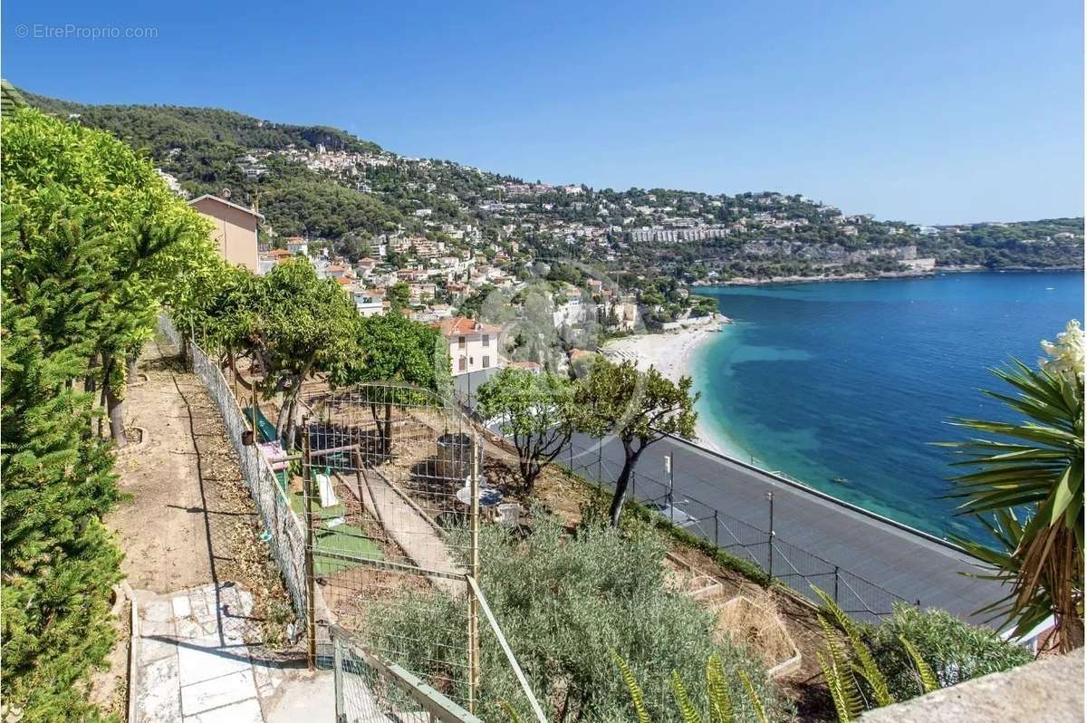 Appartement à ROQUEBRUNE-CAP-MARTIN