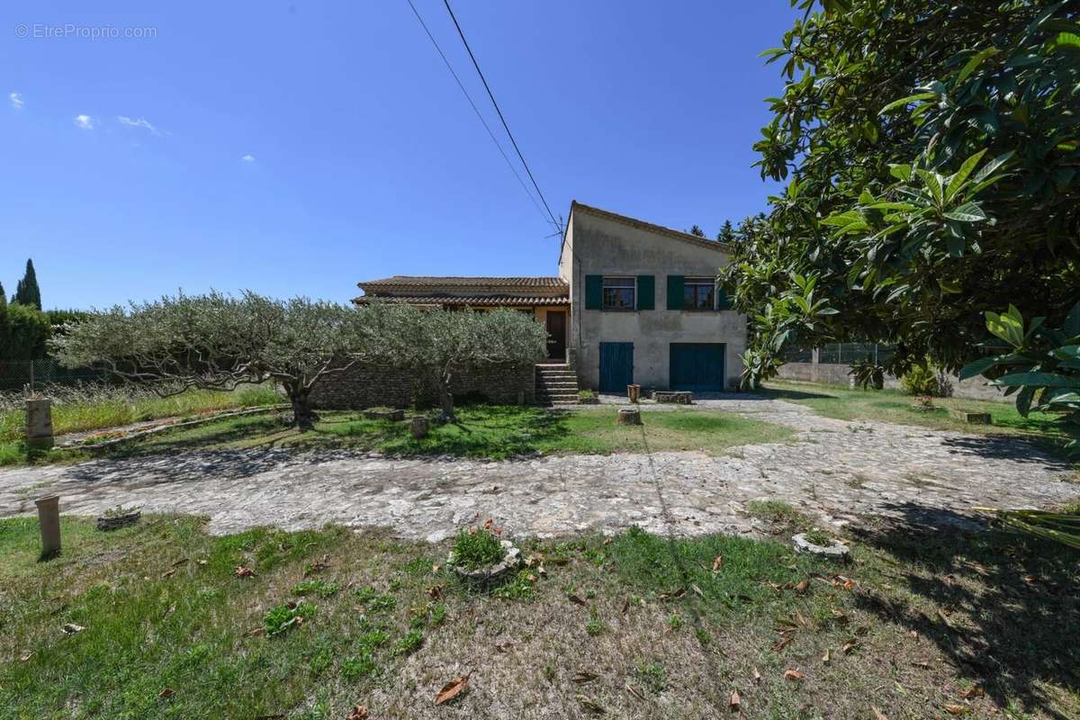 Maison à UZES