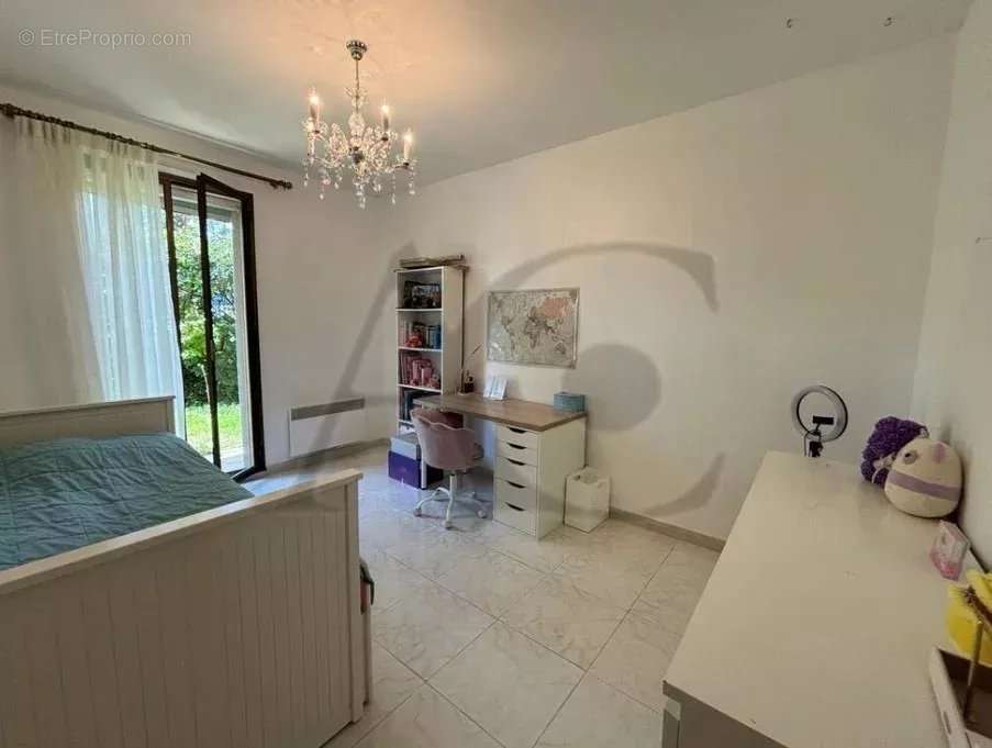 Appartement à VILLENEUVE-LOUBET