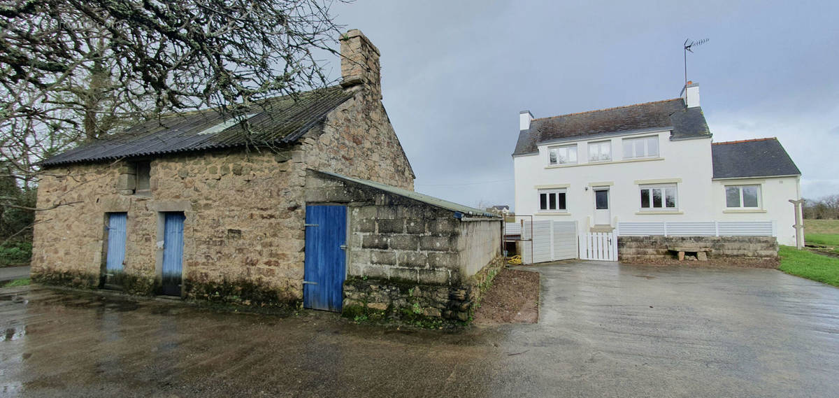 Maison à RIEC-SUR-BELON