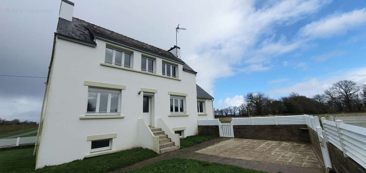 Maison à RIEC-SUR-BELON