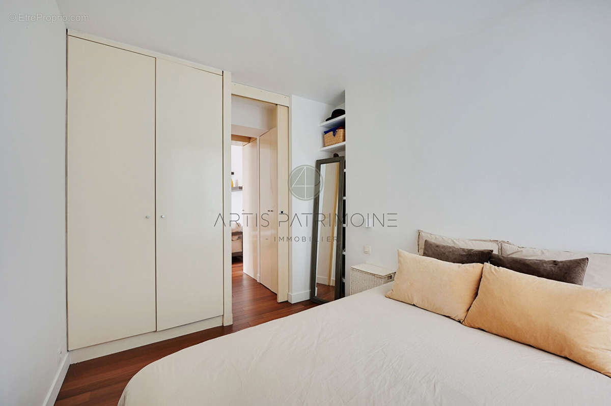 Appartement à PARIS-6E