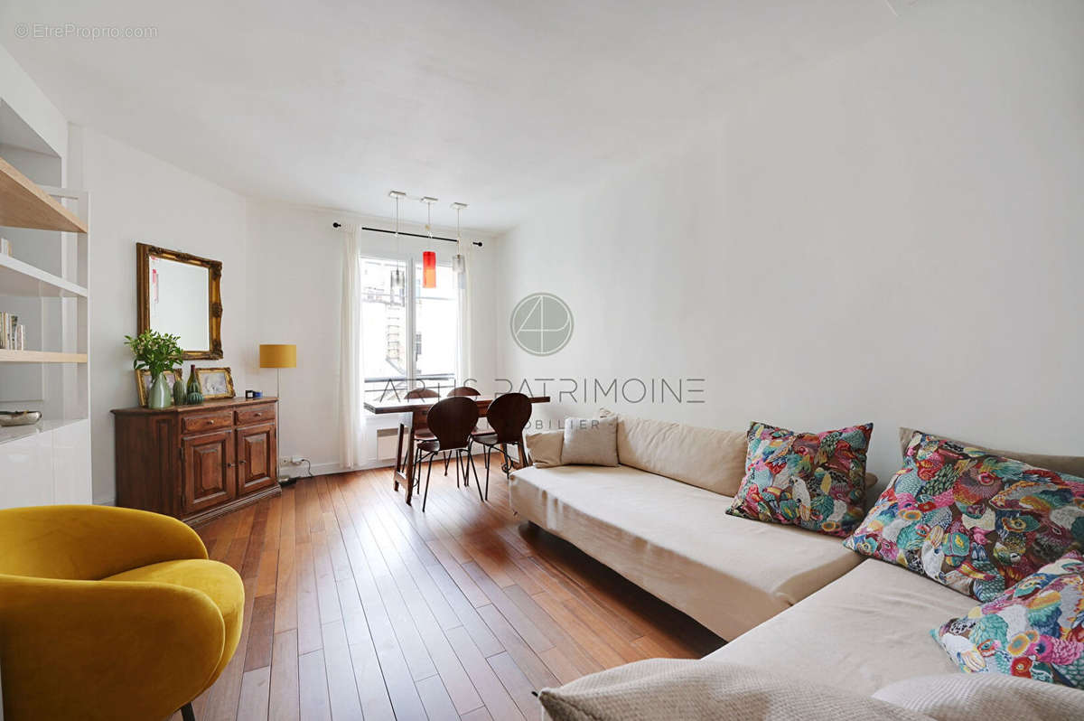 Appartement à PARIS-6E