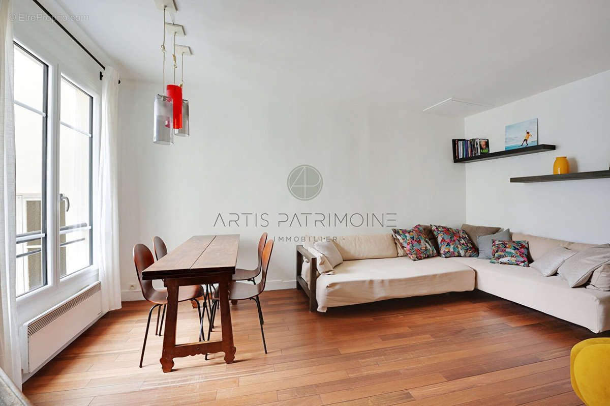 Appartement à PARIS-6E