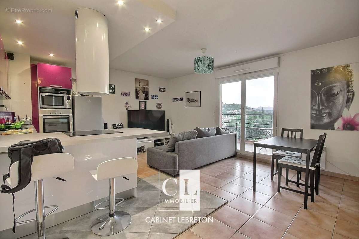 Appartement à MARSEILLE-11E