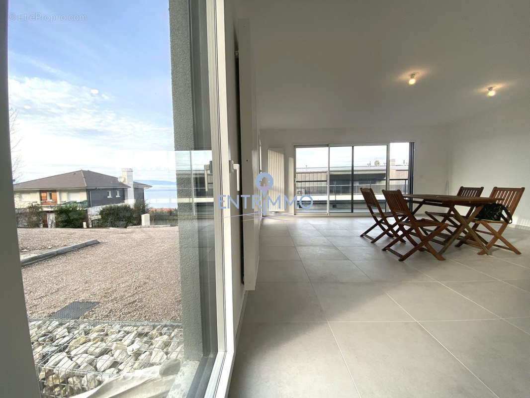 Appartement à EVIAN-LES-BAINS