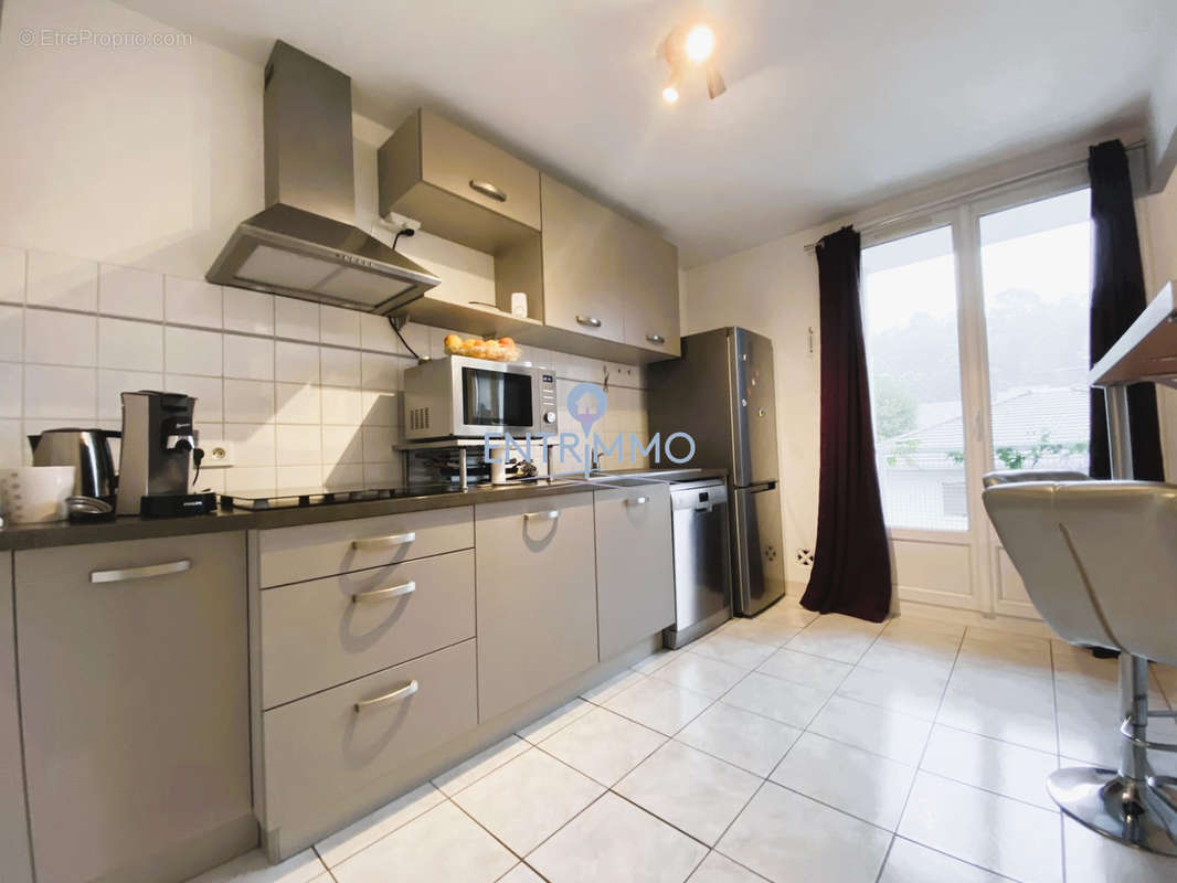 CUISINE - Appartement à AIX-LES-BAINS