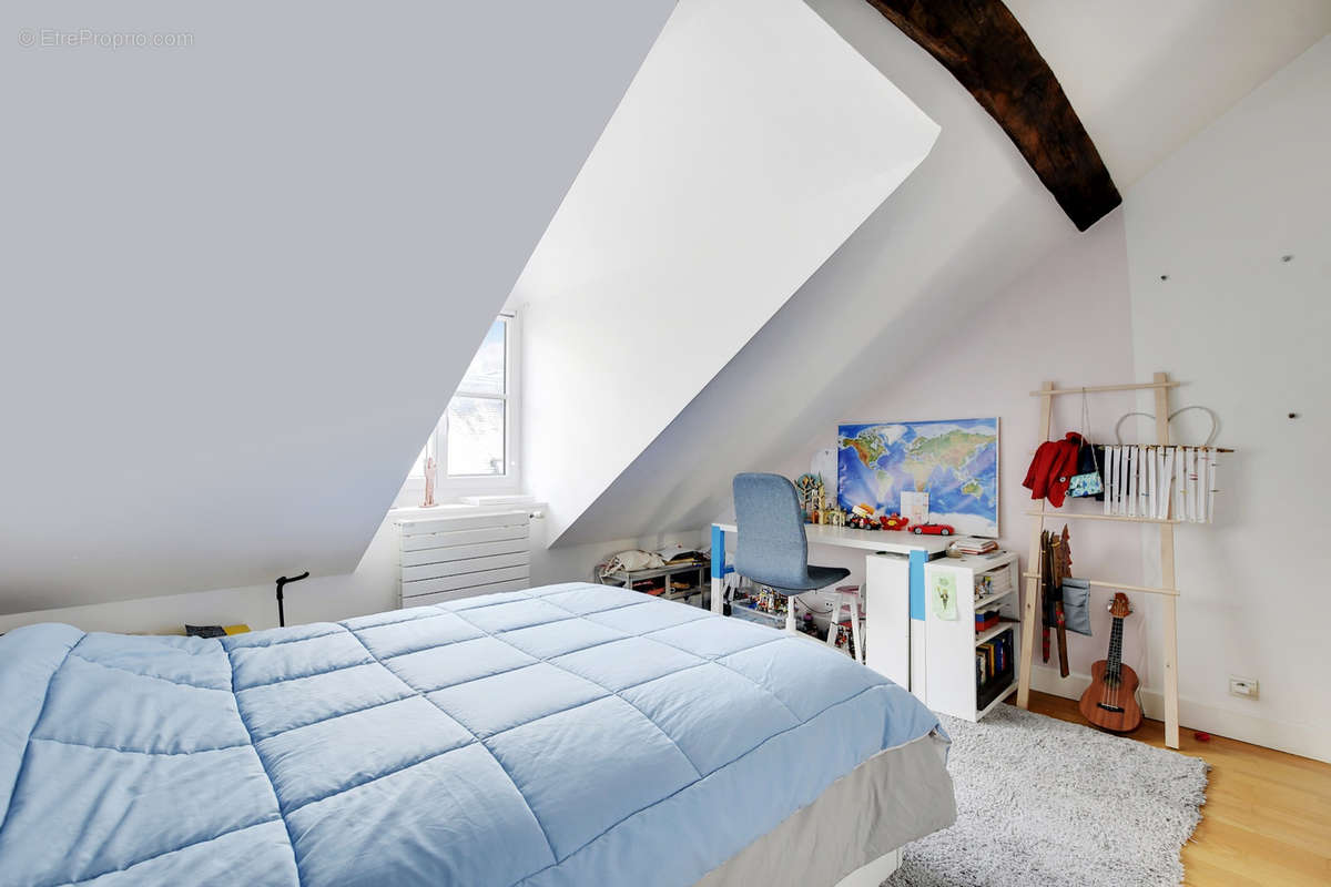 Appartement à PARIS-9E