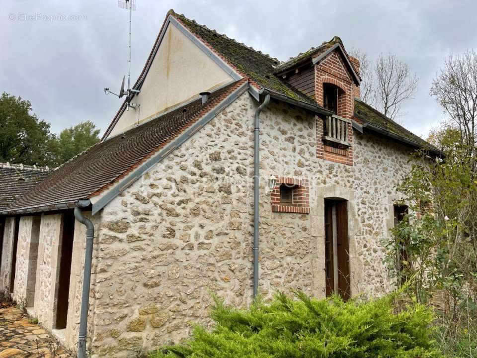 Maison à LA FERTE-SAINT-CYR