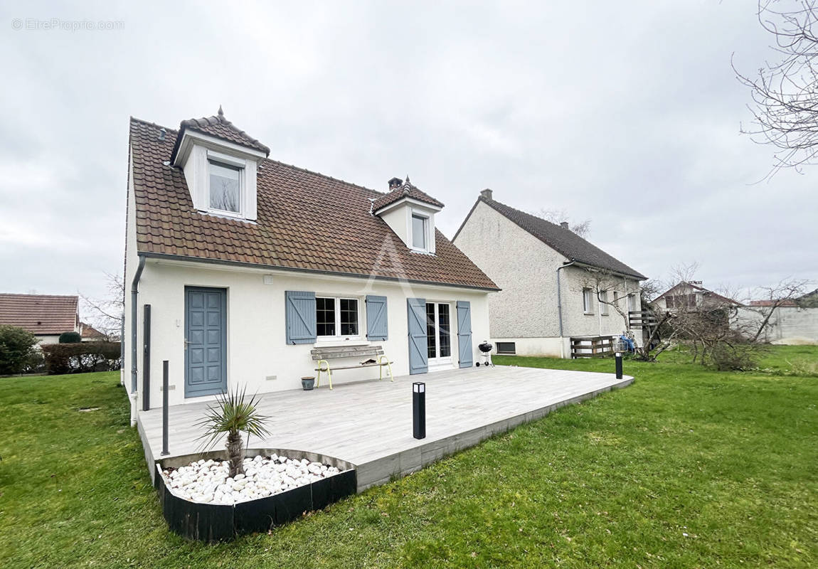 Maison à DOURDAN