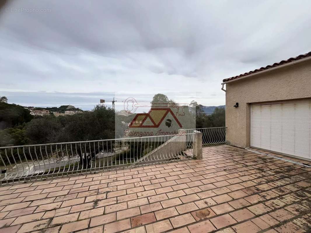 Maison à CALVI