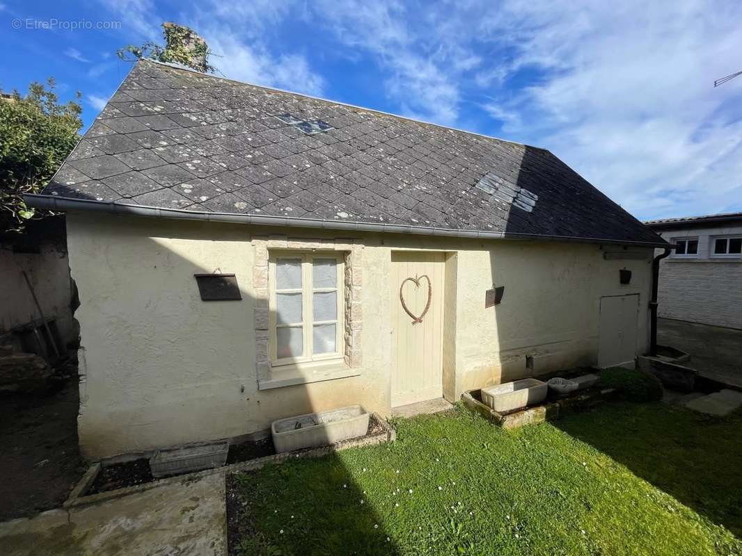 Maison à JOUY-SUR-EURE