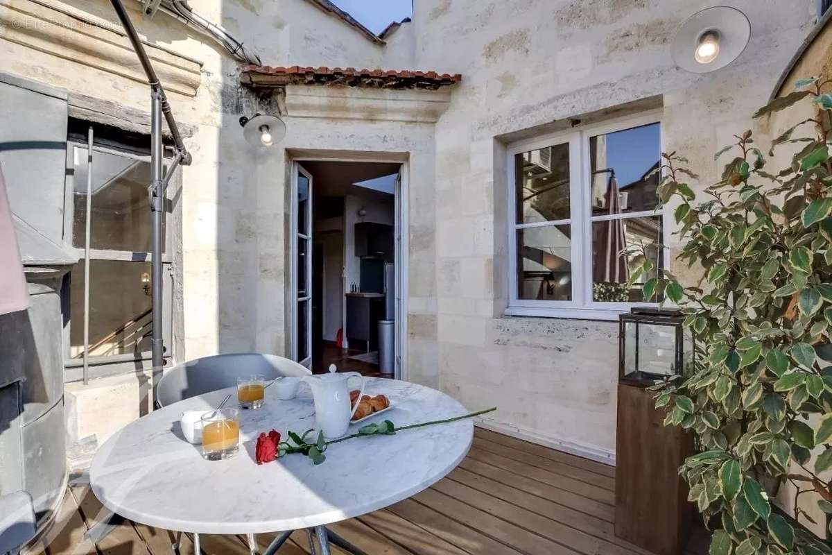 Appartement à BORDEAUX