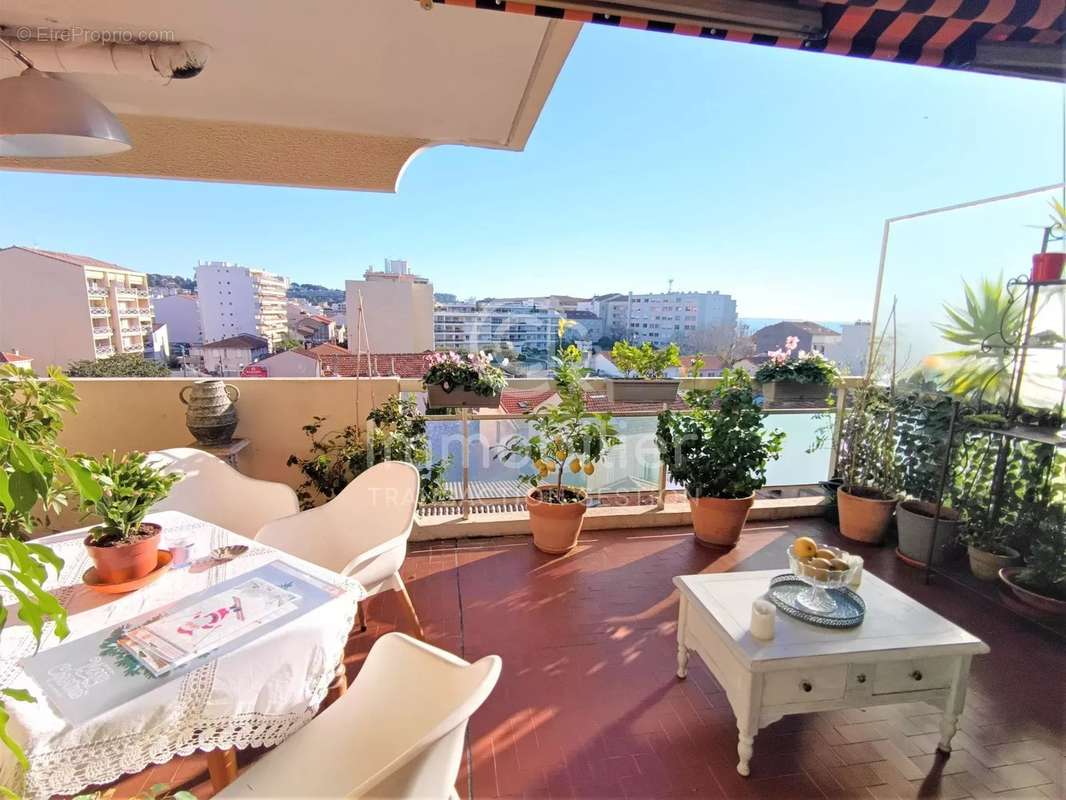 Appartement à CANNES