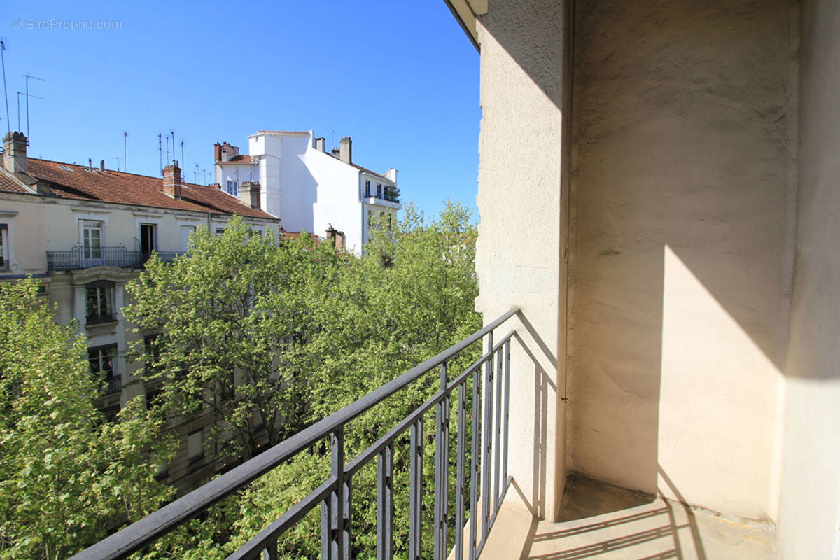 Appartement à LYON-6E