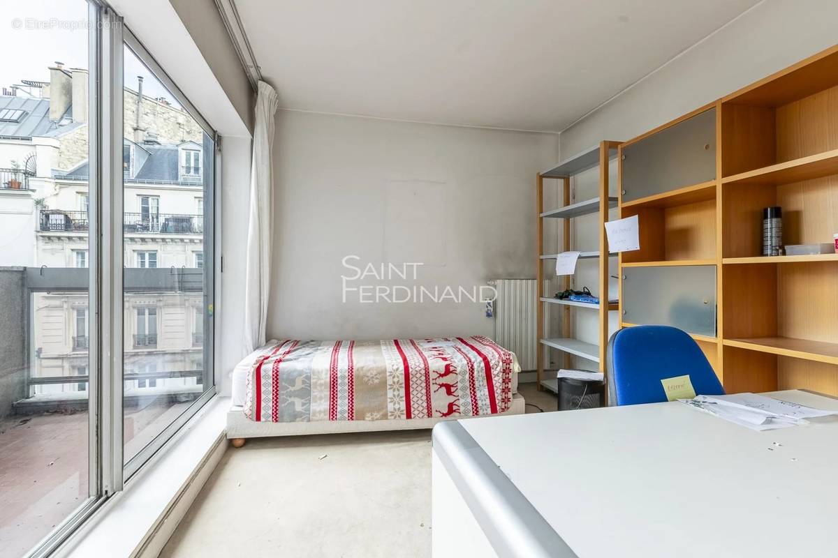 Appartement à PARIS-9E