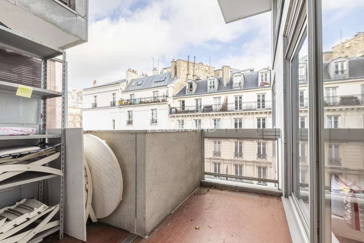 Appartement à PARIS-9E