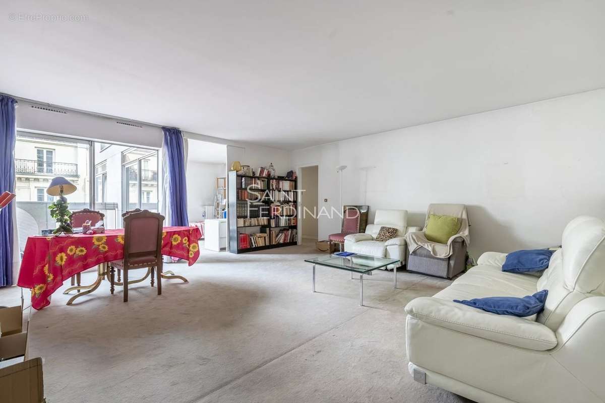 Appartement à PARIS-9E