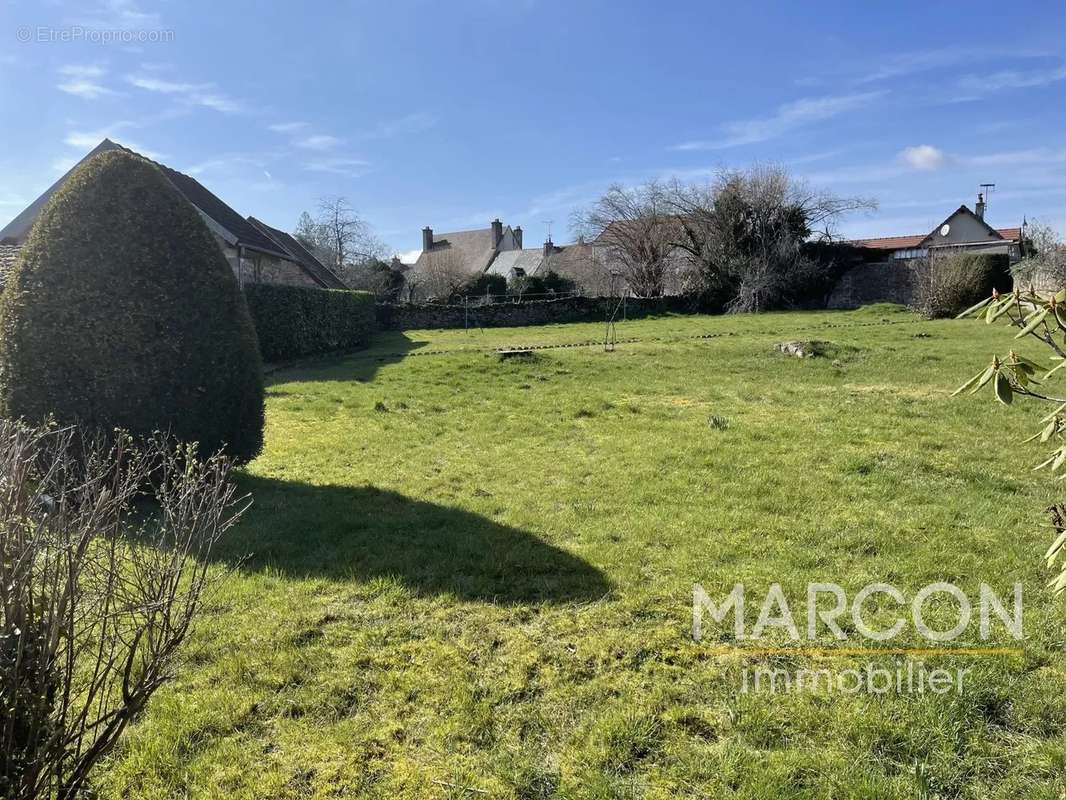 Maison à BELLEGARDE-EN-MARCHE