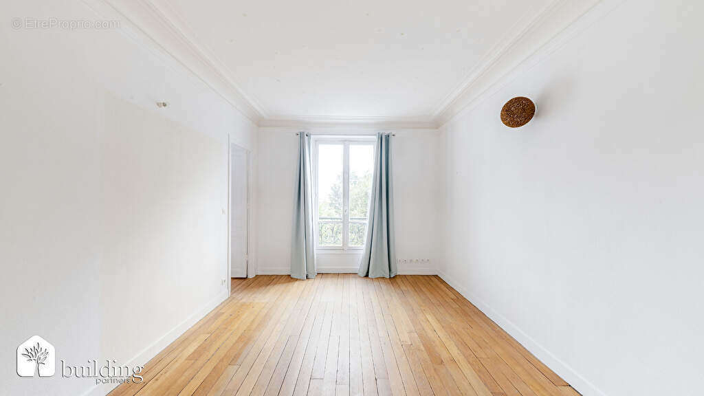 Appartement à NEUILLY-SUR-SEINE