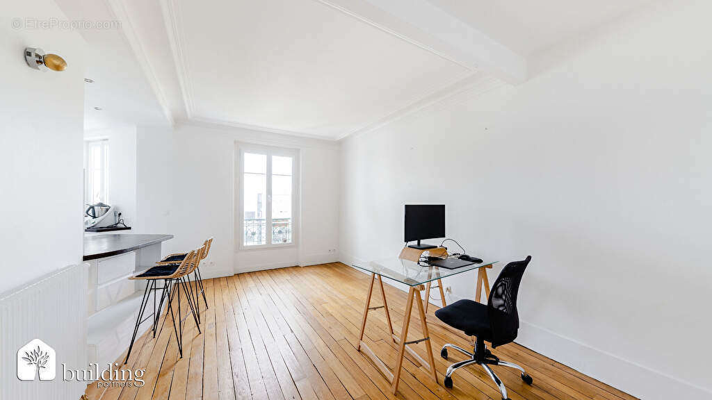 Appartement à NEUILLY-SUR-SEINE