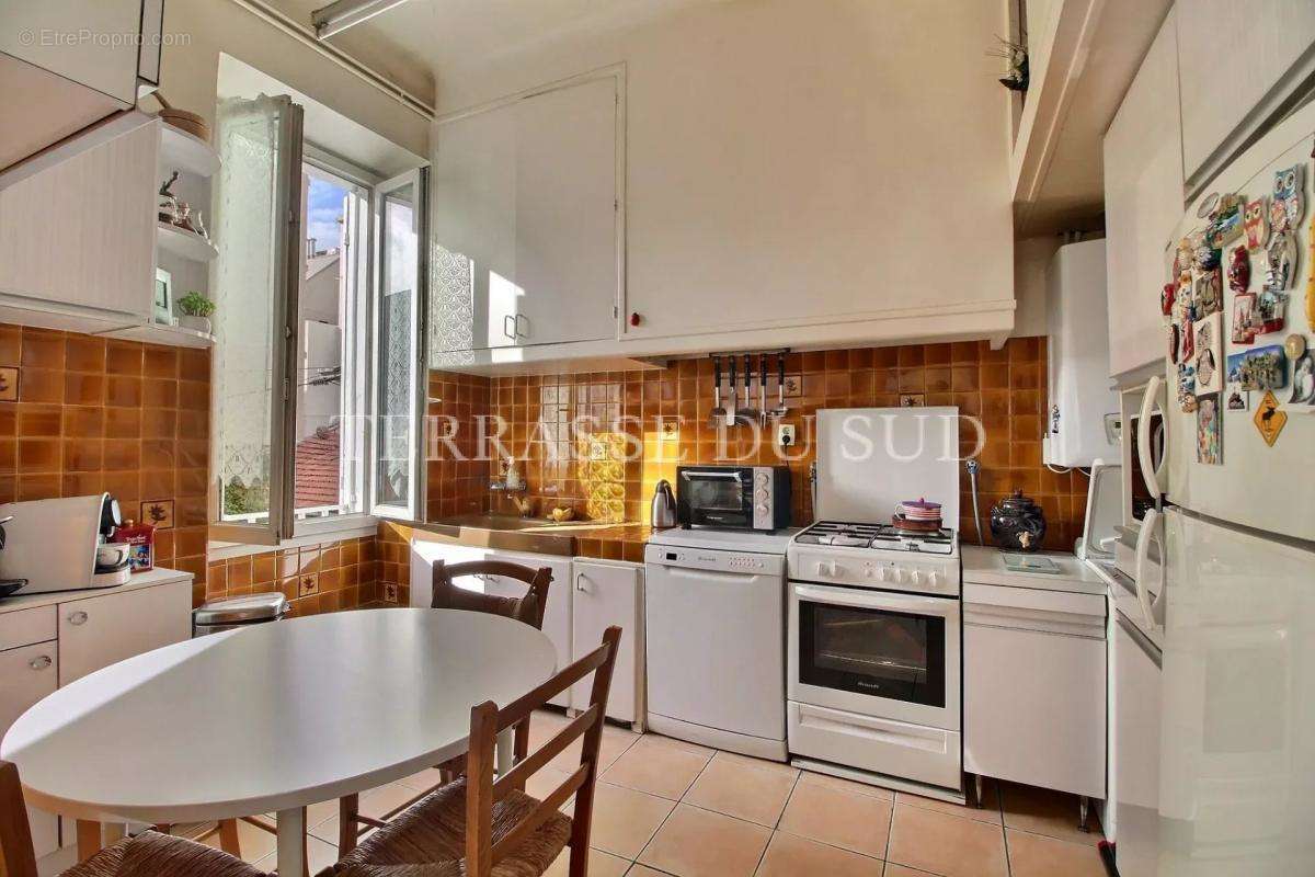 Appartement à MARSEILLE-10E