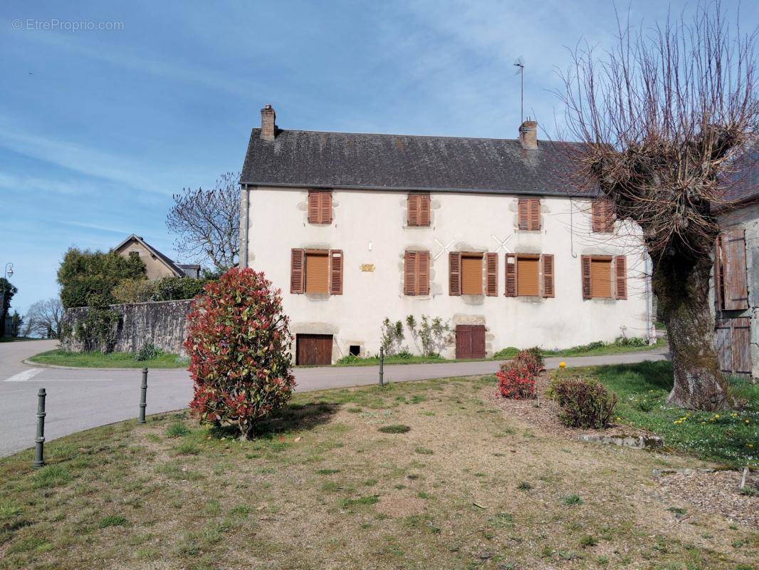 Maison à CHATEAU-CHINON(CAMPAGNE)