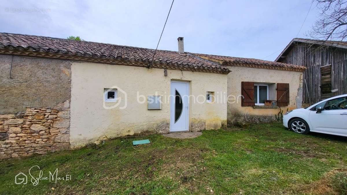 Maison à SAINT-FRONT-SUR-LEMANCE