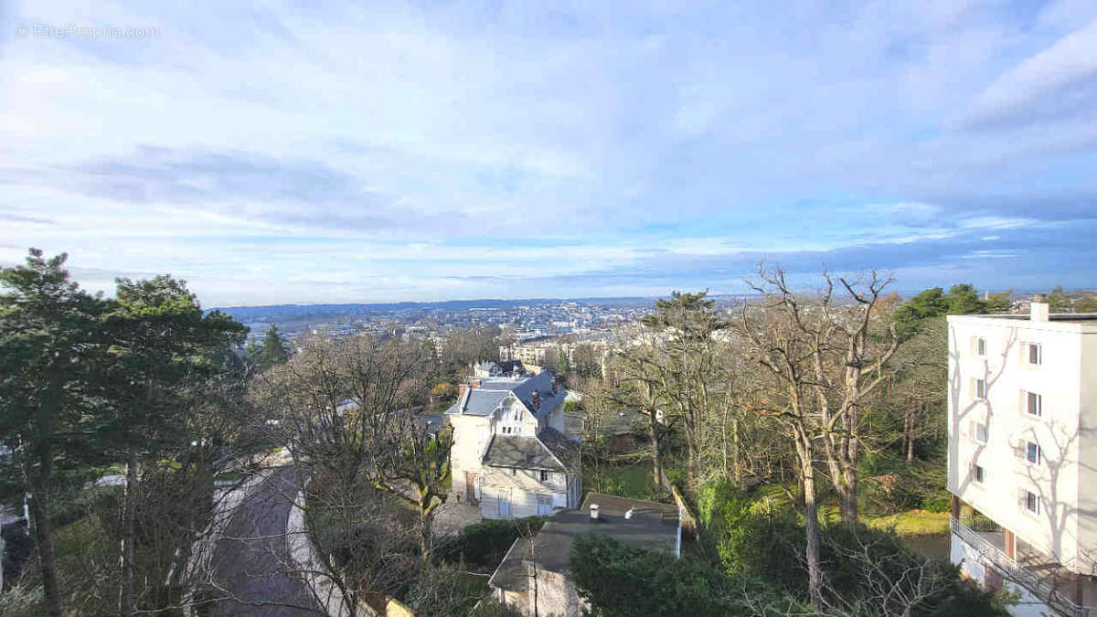 Appartement à VERSAILLES