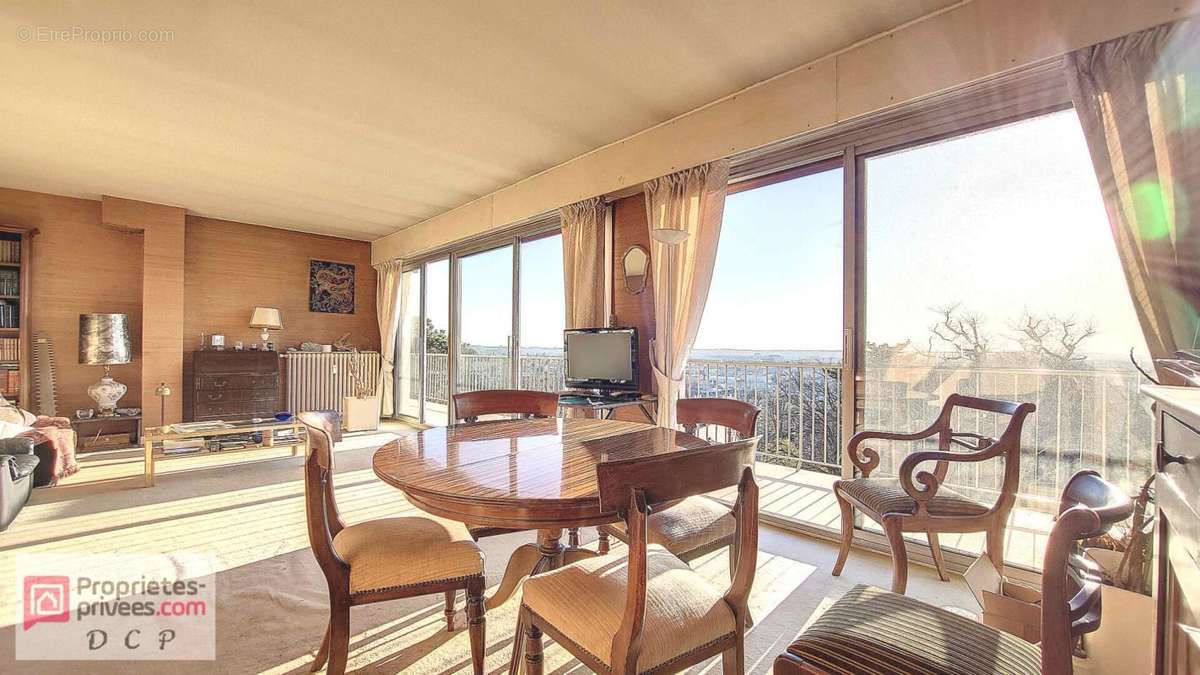 Appartement à VERSAILLES