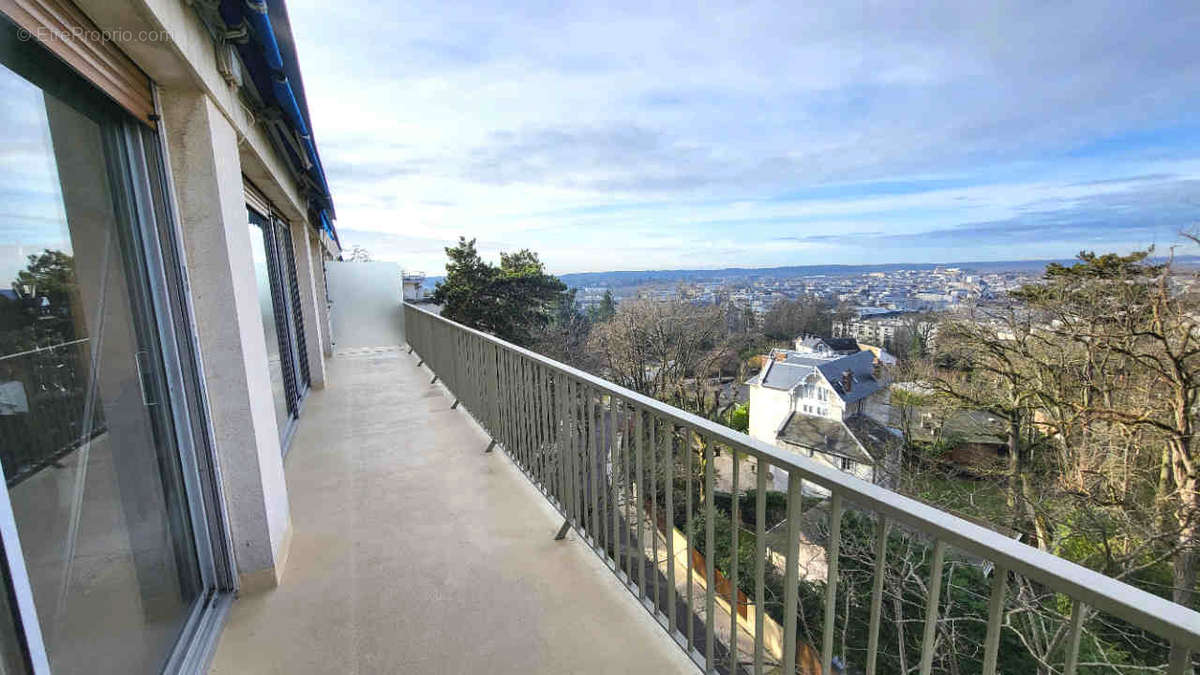 Appartement à VERSAILLES