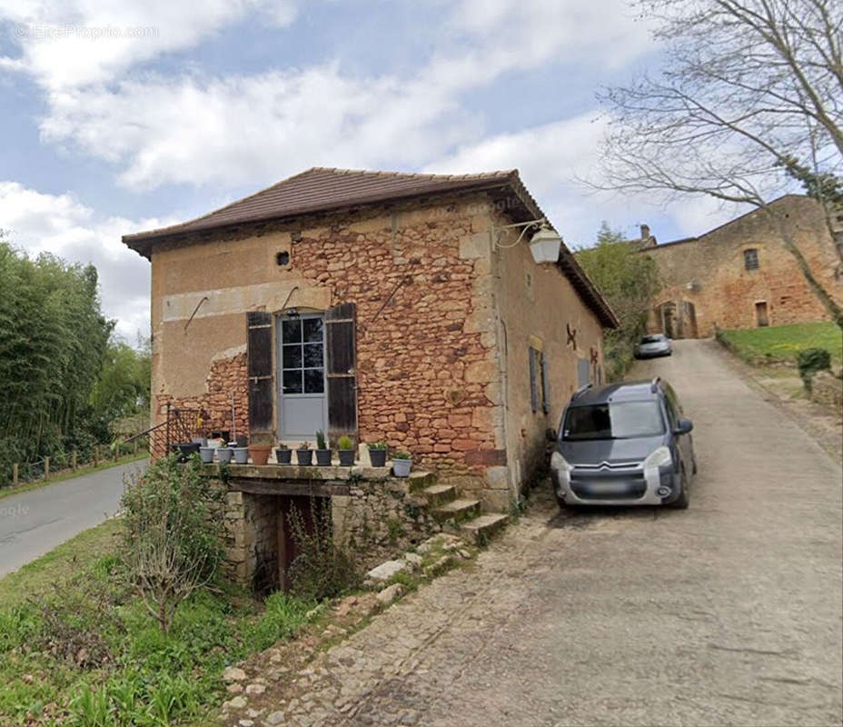 Maison à LACAPELLE-BIRON