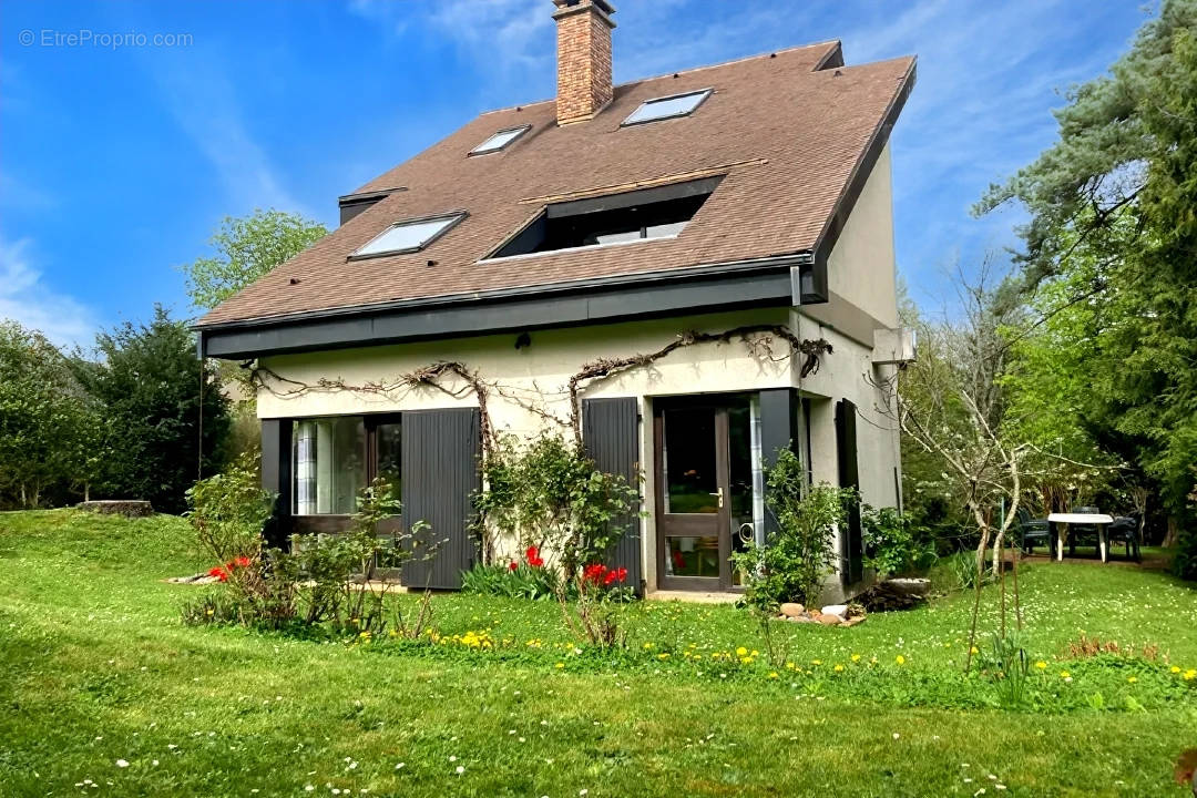 Maison à LOUVECIENNES