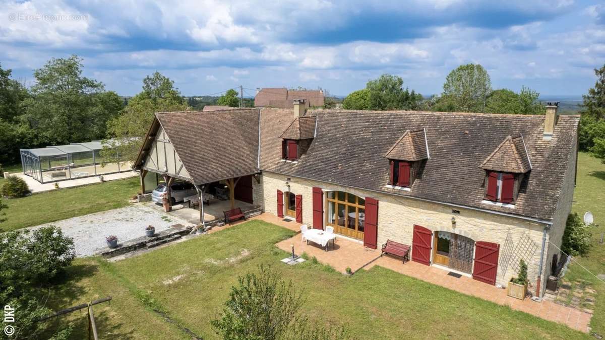 Maison à GOURDON