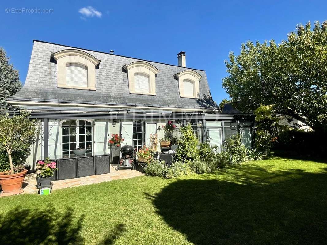 Maison à ORMESSON-SUR-MARNE