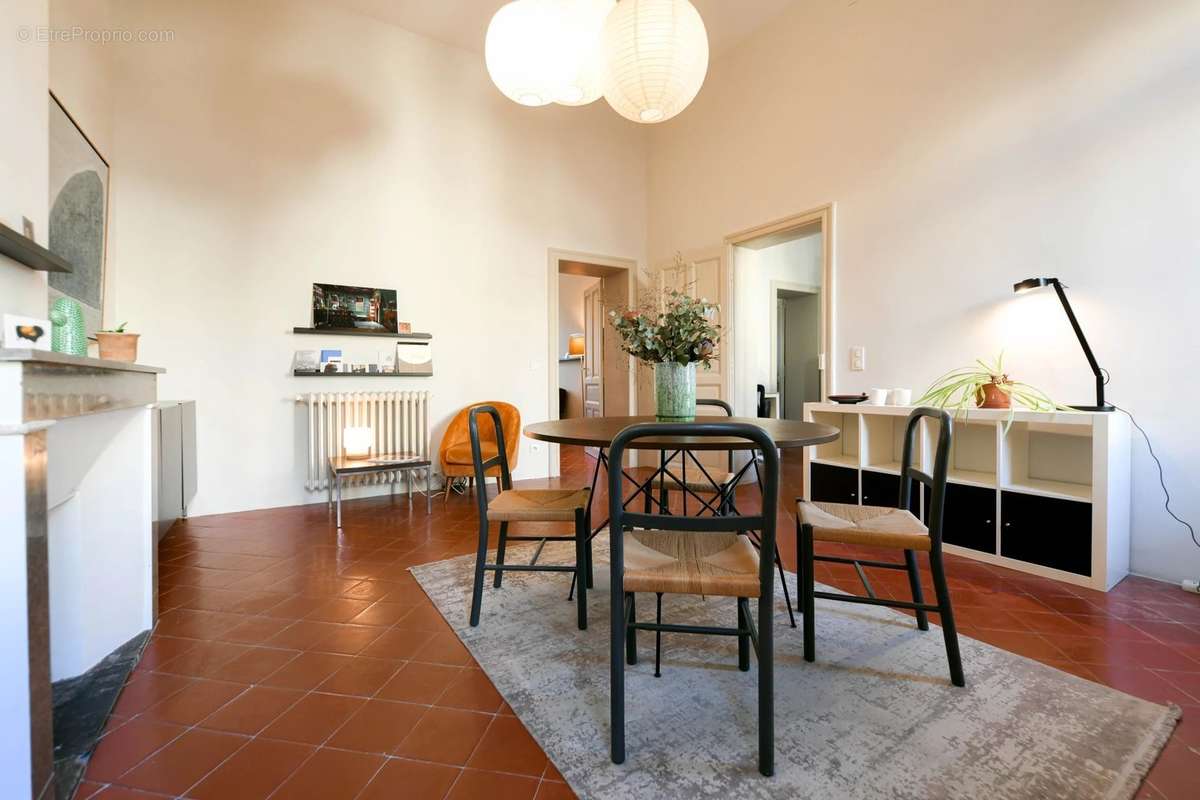 Appartement à UZES