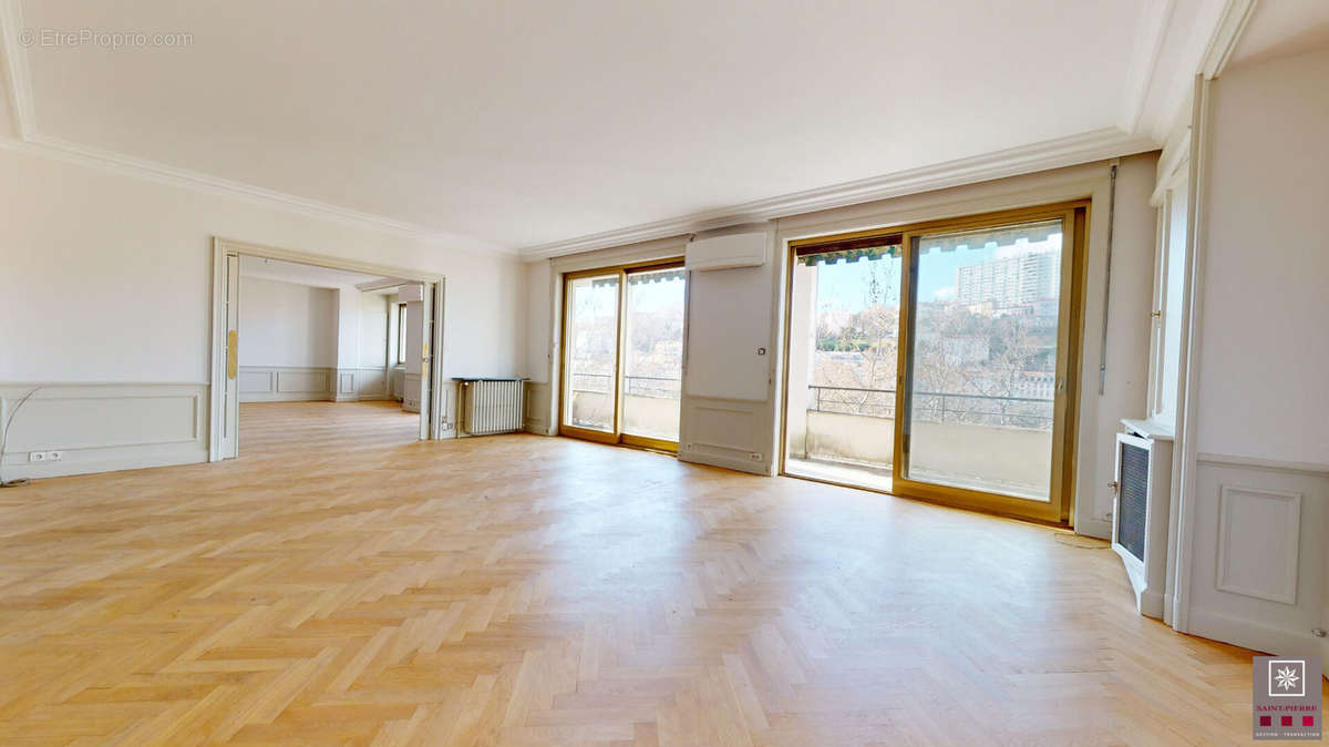 Appartement à LYON-6E