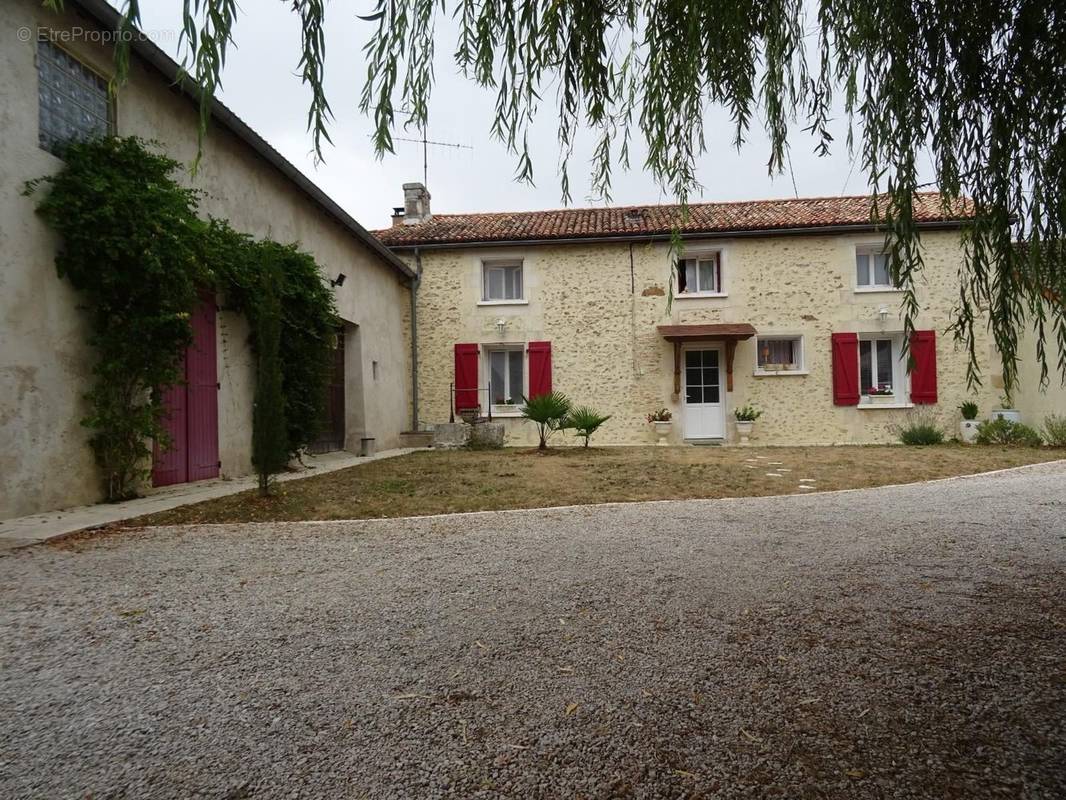 Maison à CHAUVIGNY