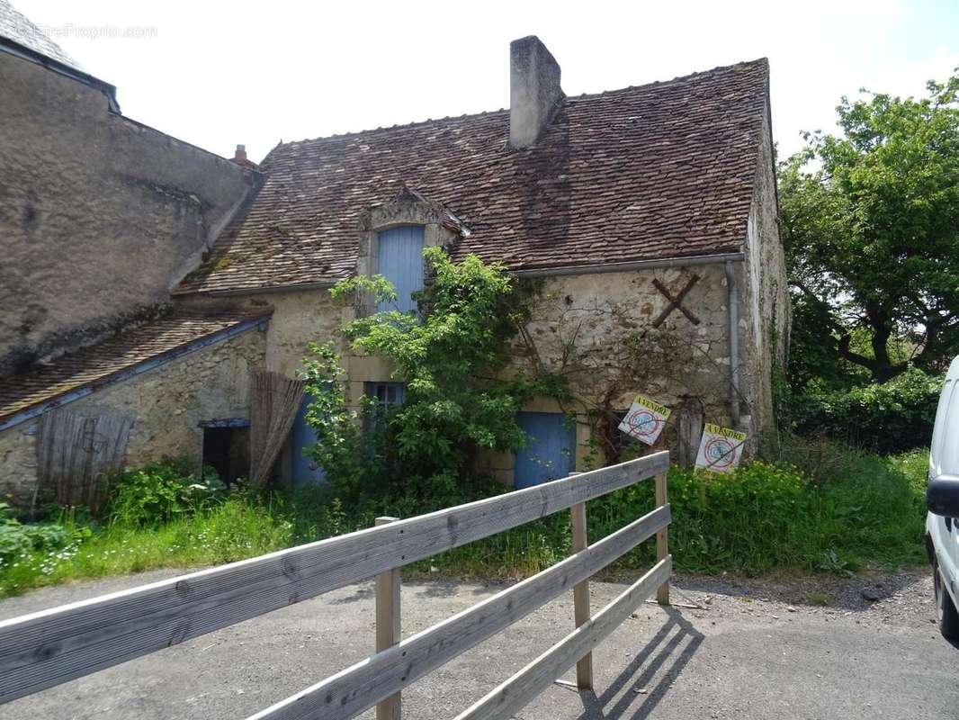 Maison à LA PUYE