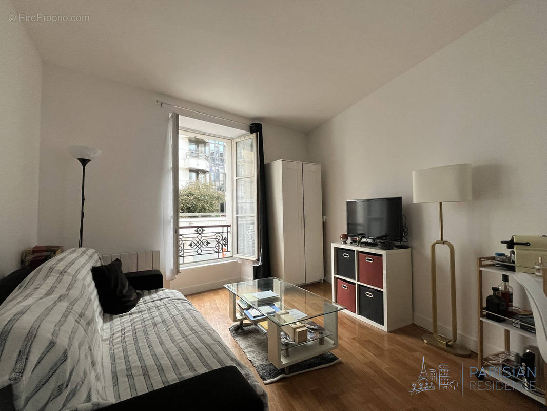 Studio lumineux - Appartement à PARIS-15E