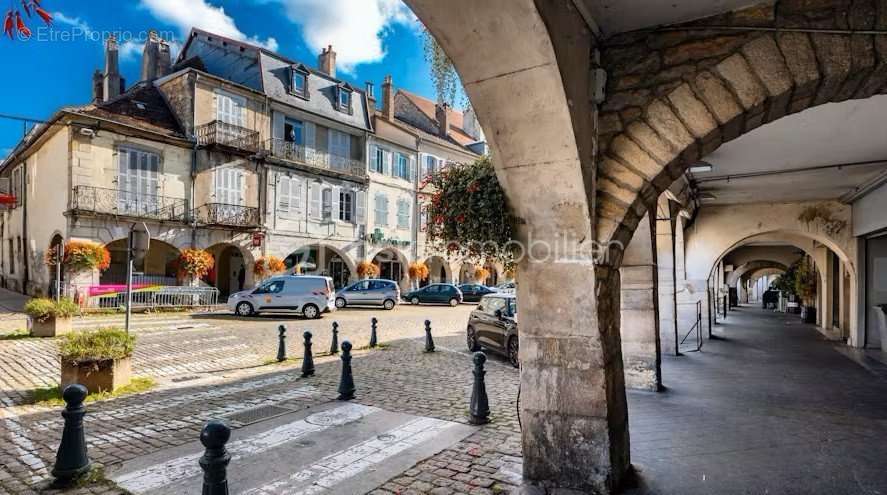 Appartement à LONS-LE-SAUNIER