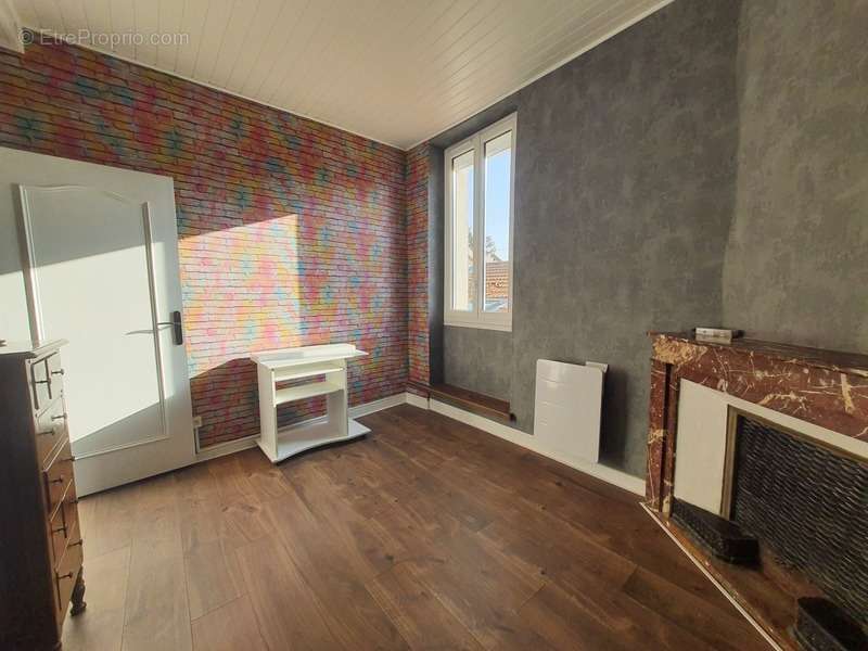 Appartement à BOURG-DE-PEAGE