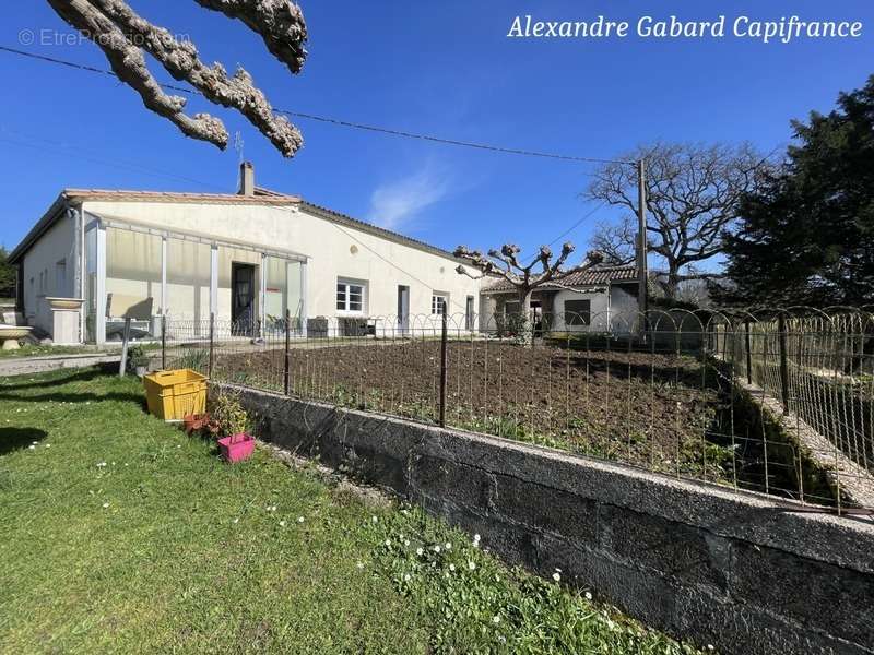 Maison à SAUVETERRE-DE-GUYENNE