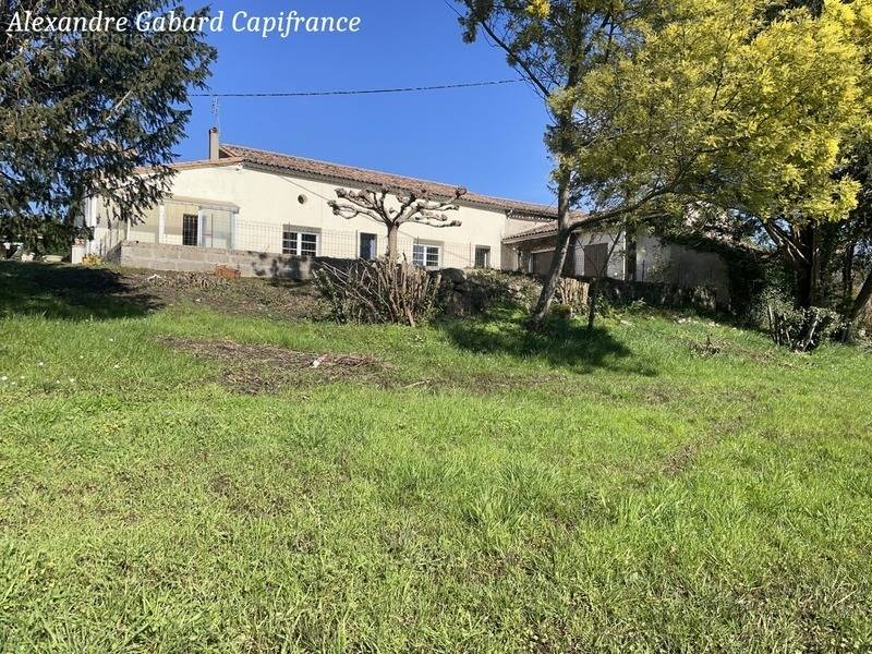 Maison à SAUVETERRE-DE-GUYENNE