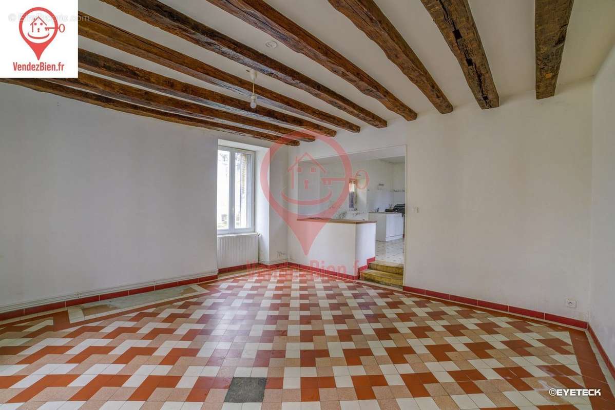 Appartement à SAINT-MARTIN-D&#039;AUXIGNY